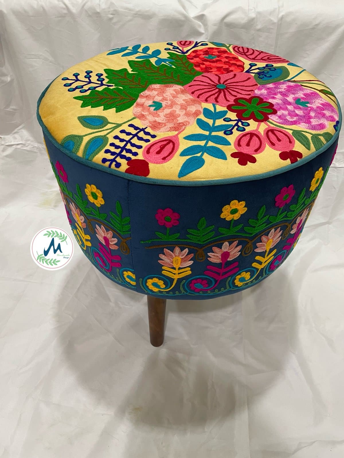 Embroidered Velvet Seating